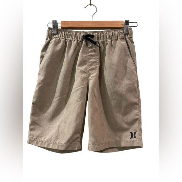Hurley Youth Boy Hybrid Short 4-Way Stretch With 2 Pockets Tan Size: Medium - Picture 1 of 5